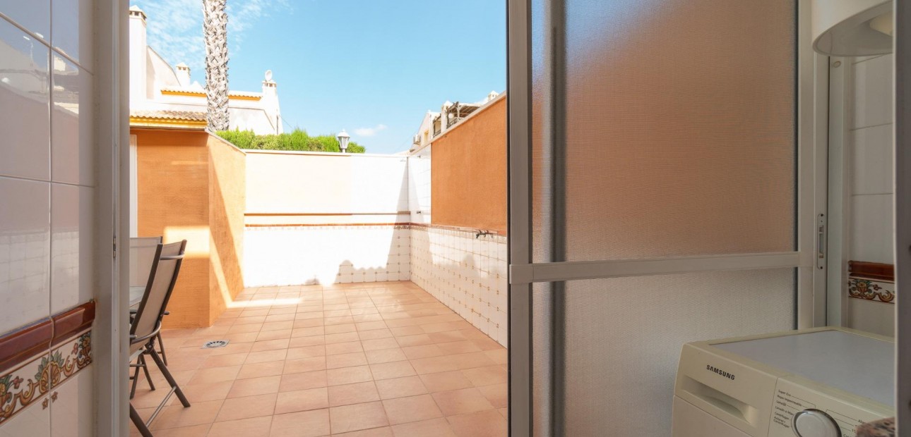 Venta - Terraced house -
Orihuela Costa - Los Dolses