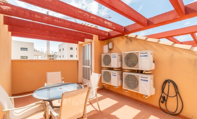 Venta - Terraced house -
Orihuela Costa - Los Dolses