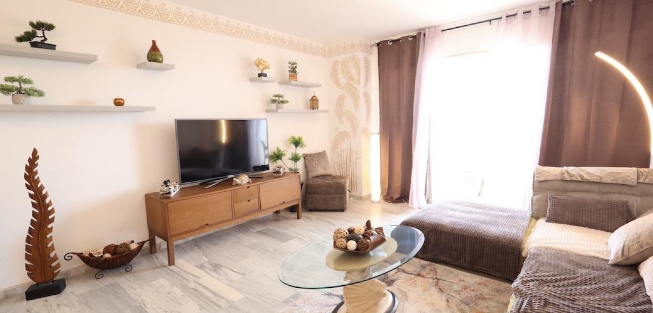 Sale - Apartment / flat -
Alicante - Barrio Obrero