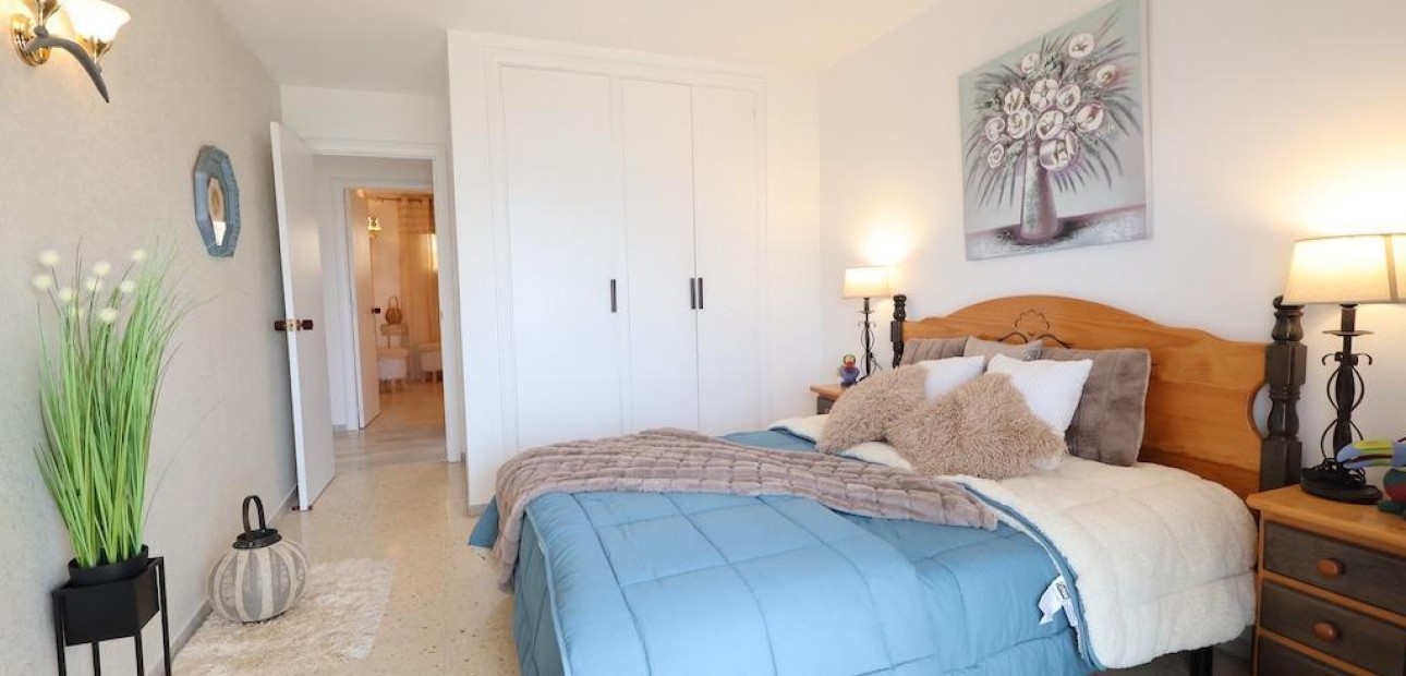 Sale - Apartment / flat -
Alicante - Barrio Obrero