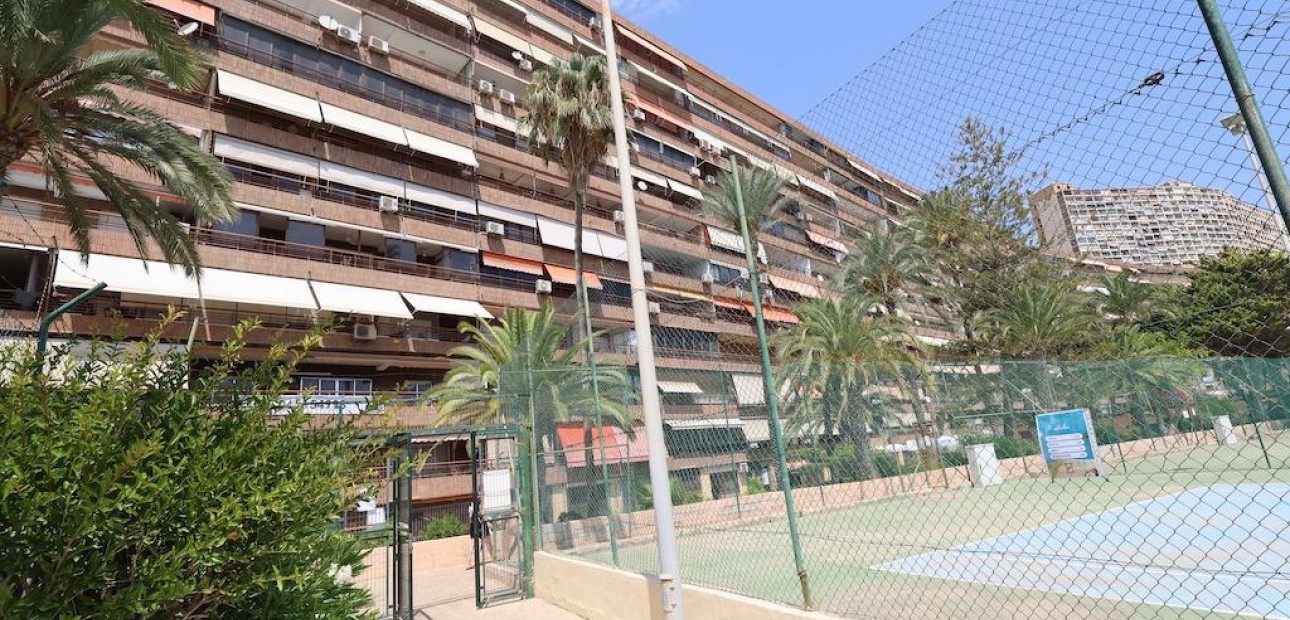 Sale - Apartment / flat -
Alicante - Barrio Obrero