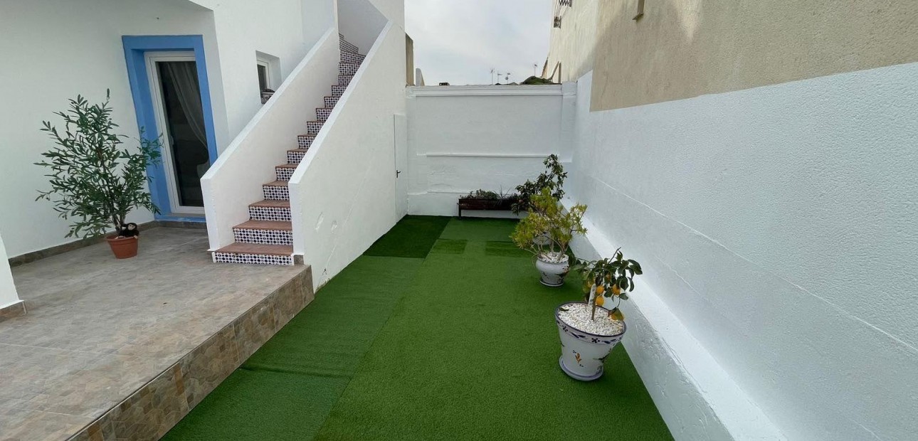 Venta - Villa -
Orihuela Costa - Las Mimosas