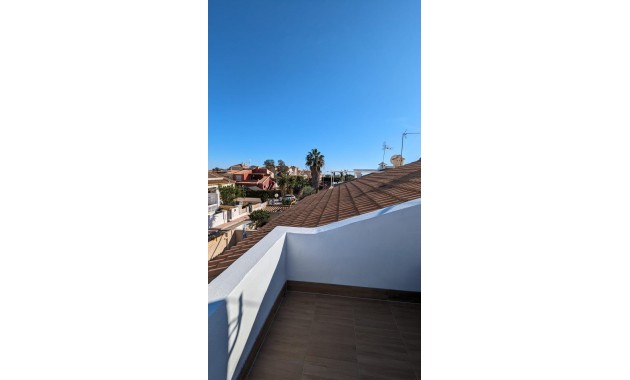 Venta - Villa -
Orihuela Costa - Las Mimosas