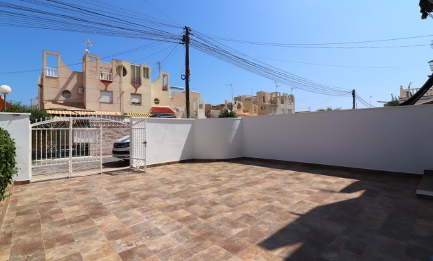 Herverkoop - Quad Villa -
Torrevieja - El Salado