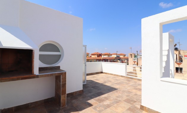 Herverkoop - Quad Villa -
Torrevieja - El Salado