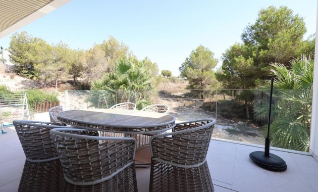 Sale - Villa -
Orihuela - Las Colinas Golf