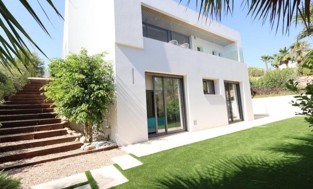 Sale - Villa -
Orihuela - Las Colinas Golf