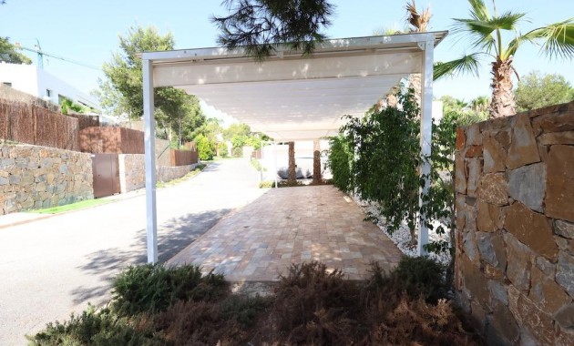 Sale - Villa -
Orihuela - Las Colinas Golf