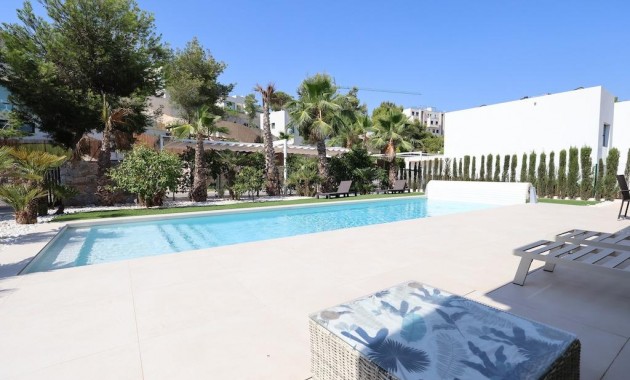 Sale - Villa -
Orihuela - Las Colinas Golf