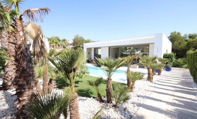 Sale - Villa -
Orihuela - Las Colinas Golf