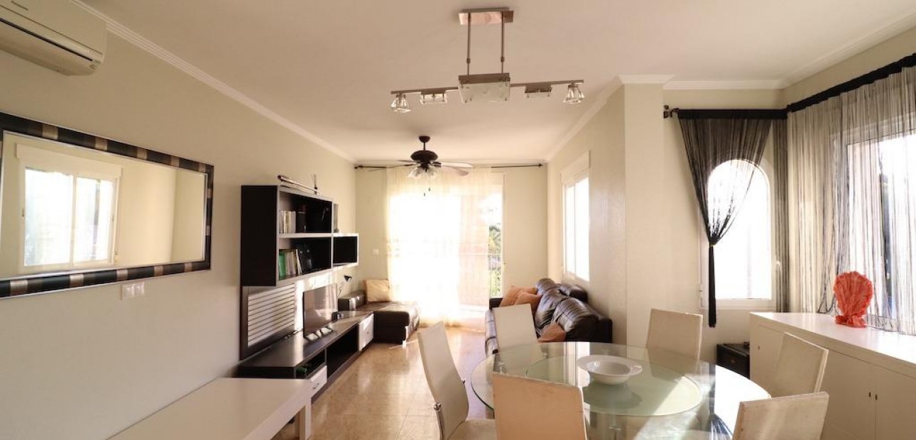 Herverkoop - Penthouse -
Orihuela Costa - Campoamor