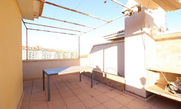 Sale - Penthouse -
Orihuela Costa - Campoamor