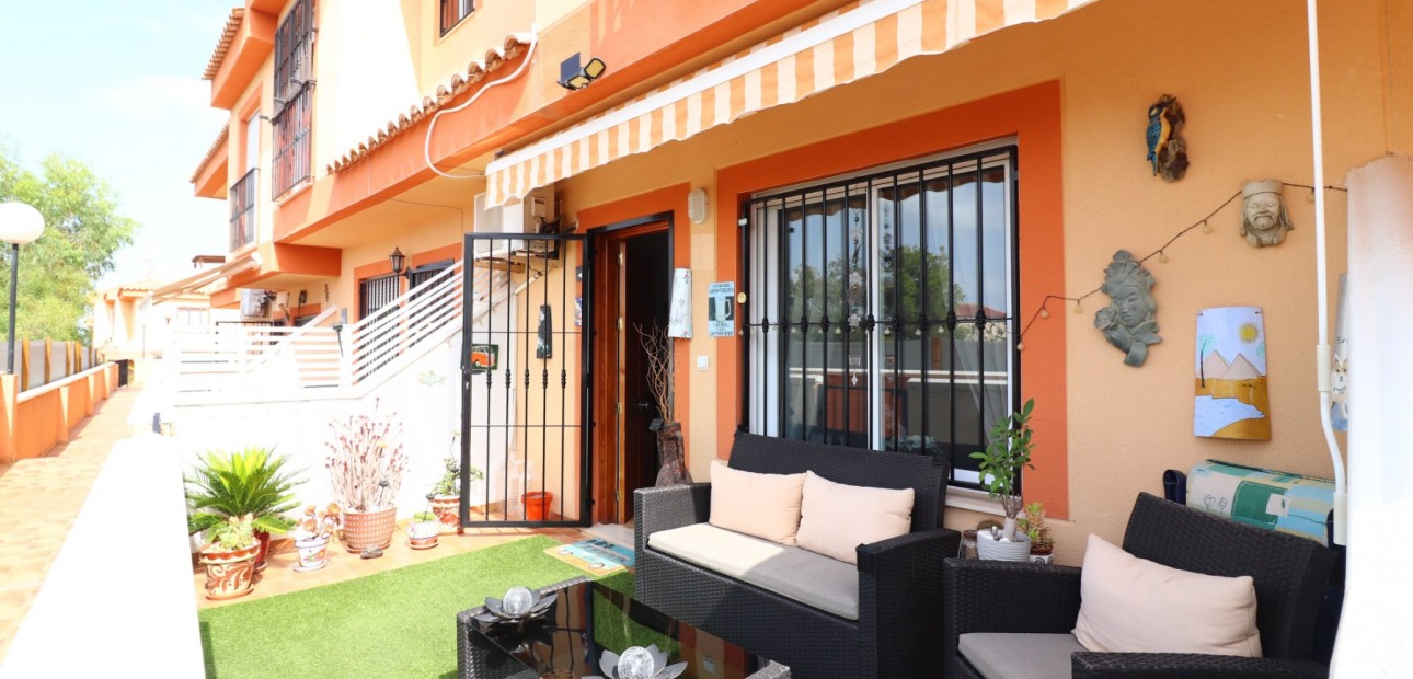 Sale - Townhouse -
Algorfa - Montemar