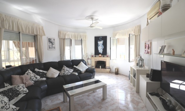 Sale - Detached Villa -
Ciudad Quesada - La Marquesa