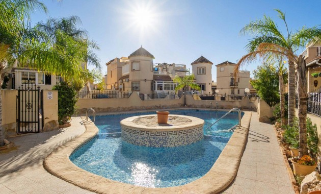 Sale - Villa -
Orihuela Costa - Las Mimosas