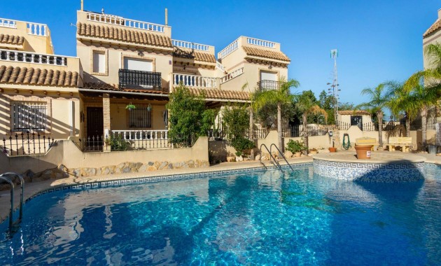 Sale - Villa -
Orihuela Costa - Las Mimosas