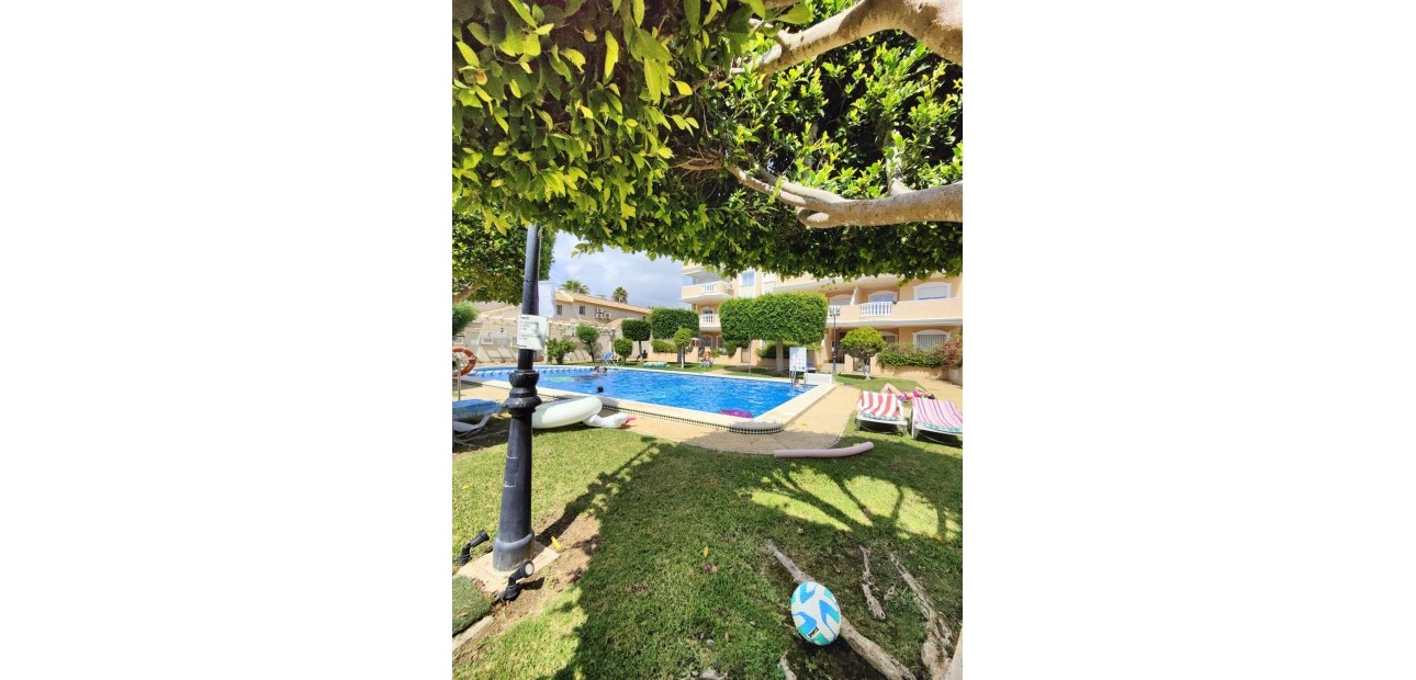 Herverkoop - Appartement / flat -
Orihuela Costa - Campoamor