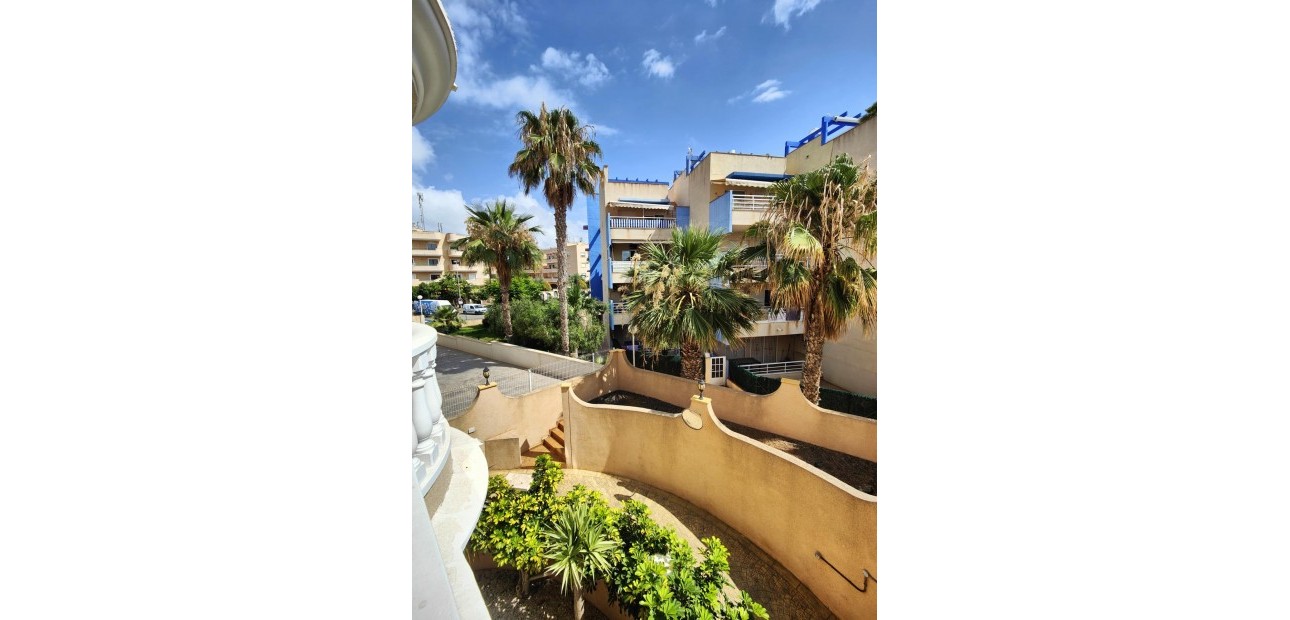 Venta - Apartamento / piso -
Orihuela Costa - Campoamor