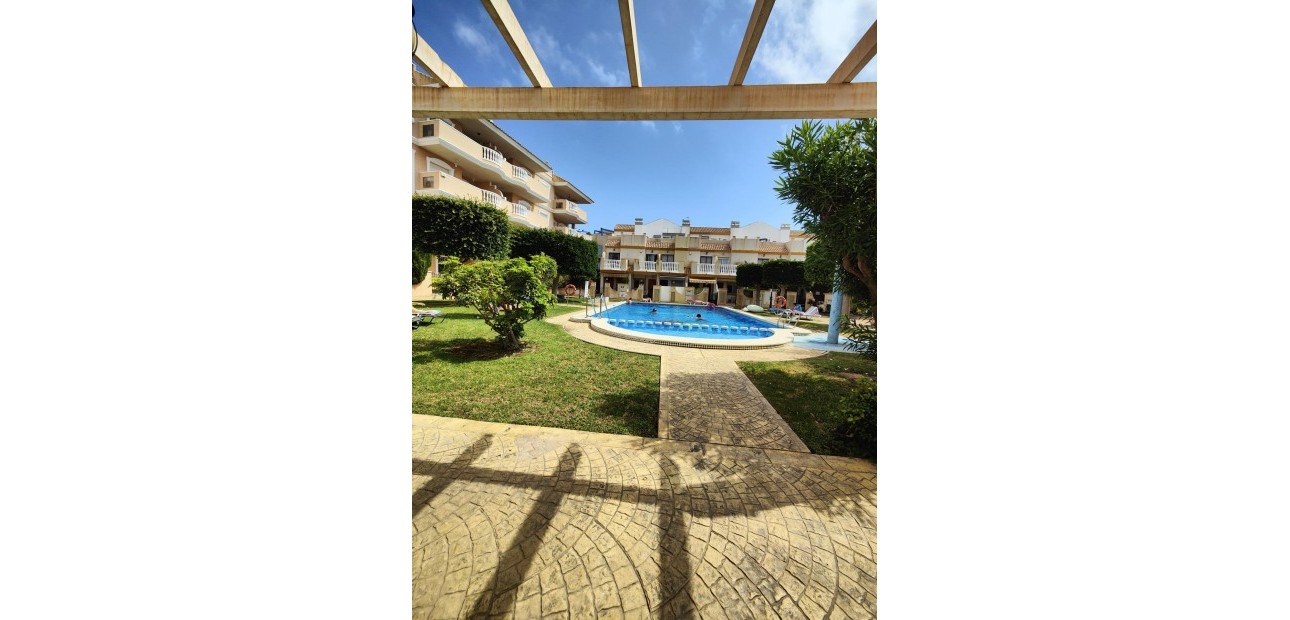 Herverkoop - Appartement / flat -
Orihuela Costa - Campoamor