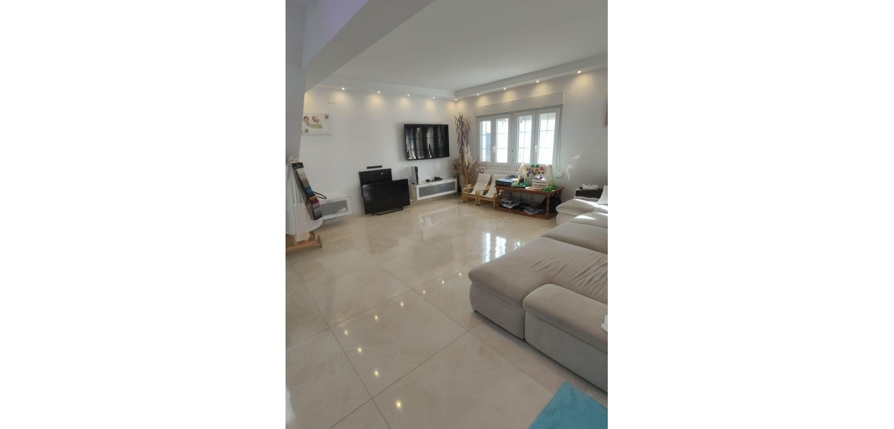 Venta - Villa -
Orihuela Costa - La Zenia