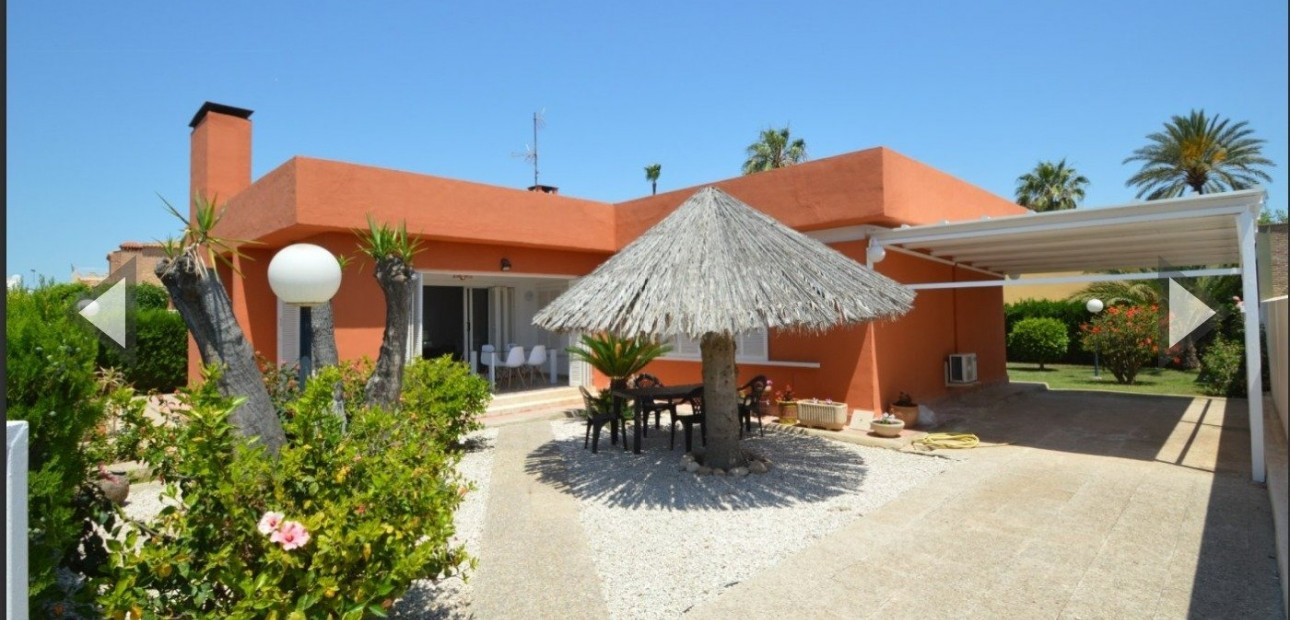 Herverkoop - Villa -
Torrevieja - La veleta