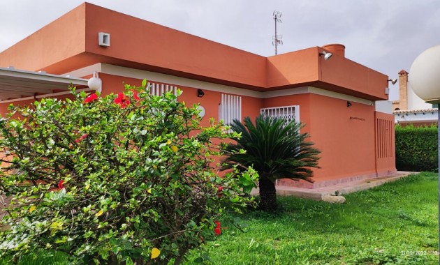 Venta - Villa -
Torrevieja - La veleta