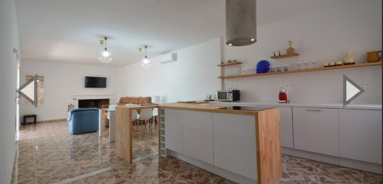 Venta - Villa -
Torrevieja - La veleta