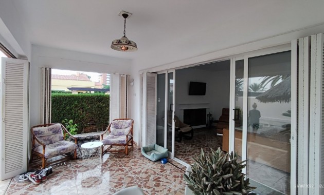 Herverkoop - Villa -
Torrevieja - La veleta