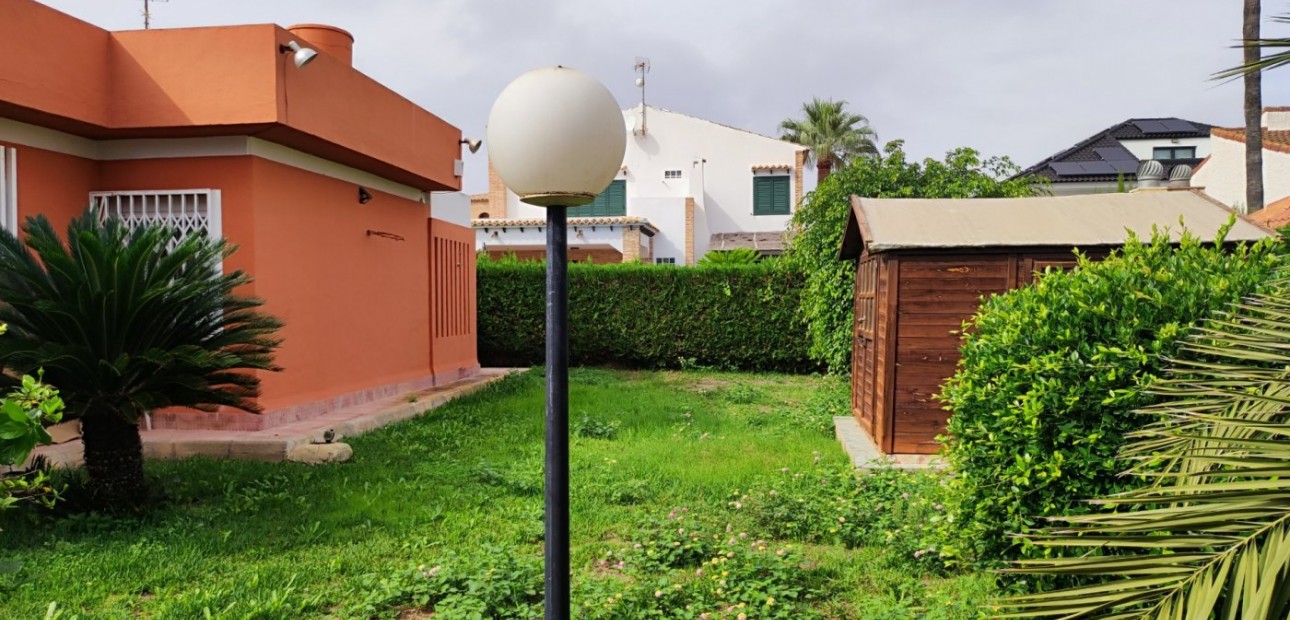 Venta - Villa -
Torrevieja - La veleta