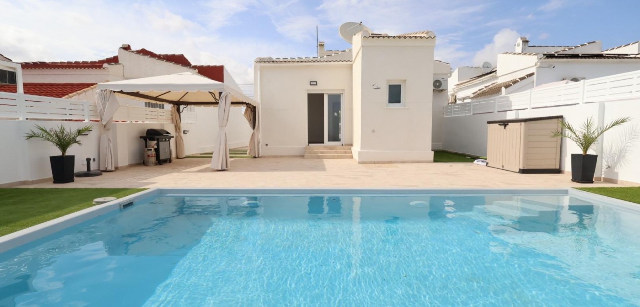 Venta - Villa -
Torrevieja - San luis