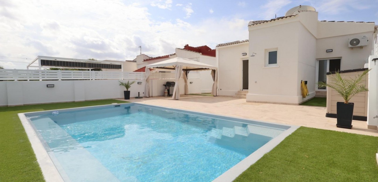 Venta - Villa -
Torrevieja - San luis