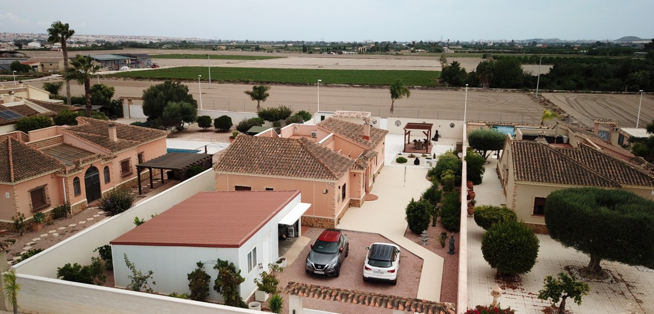 Herverkoop - Detached Villa -
Formentera del Segura - Fincas de La Vega