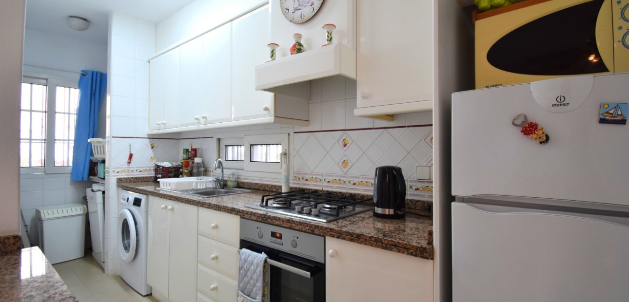 Sale - Apartment / flat -
Orihuela Costa - Playa Flamenca