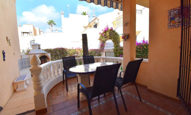 Sale - Apartment / flat -
Orihuela Costa - Playa Flamenca