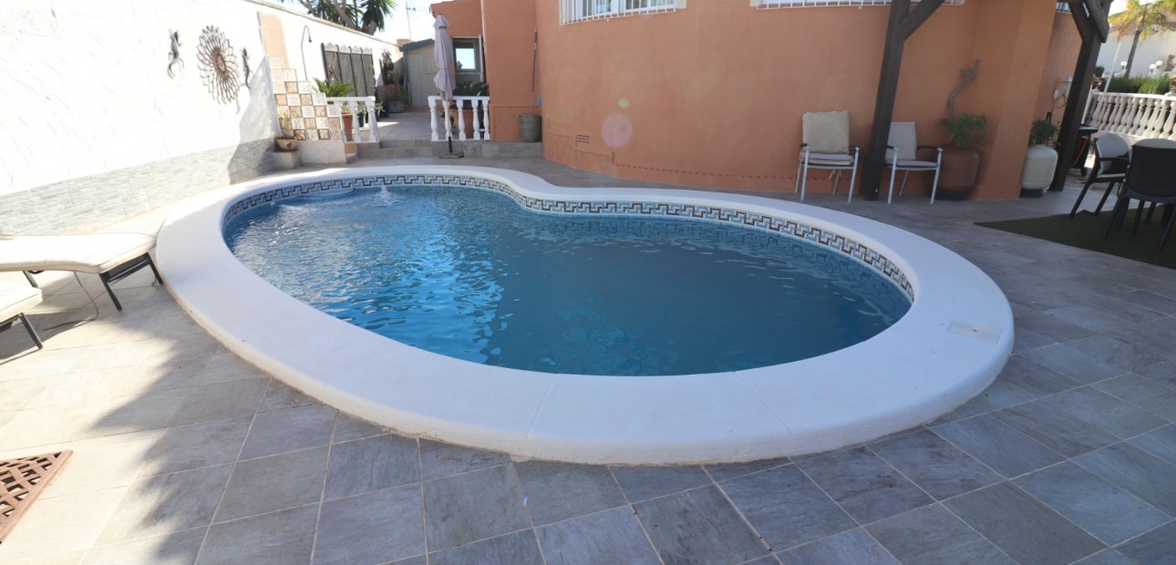 Sale - Detached Villa -
Ciudad Quesada - La Marquesa