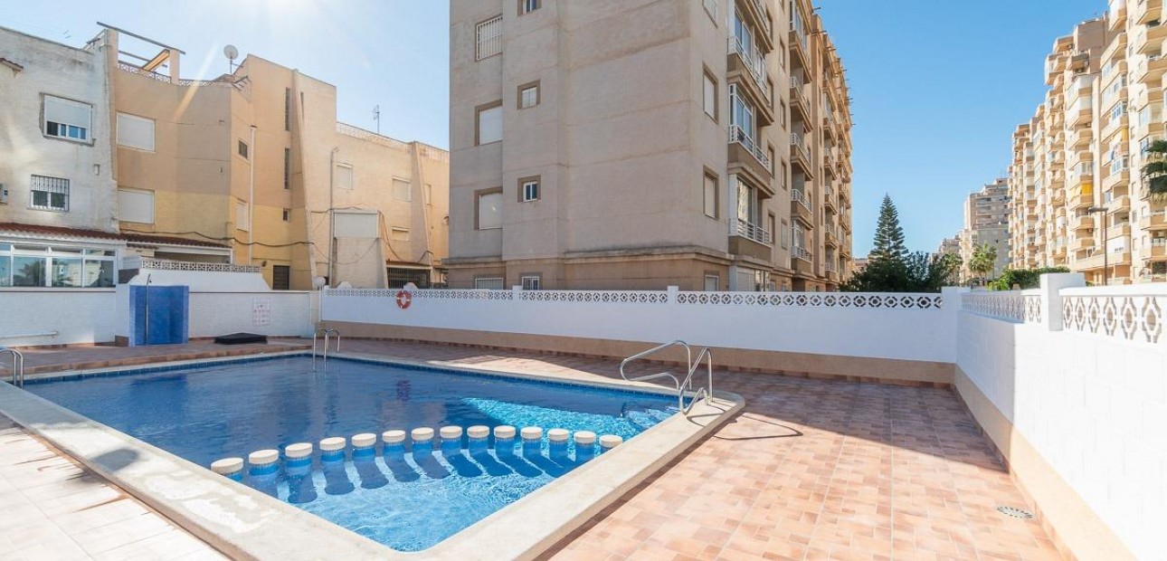 Herverkoop - Appartement / flat -
Torrevieja - Nueva Torrevieja