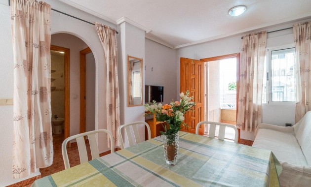 Sale - Apartment / flat -
Torrevieja - Nueva Torrevieja