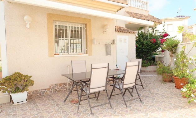 Herverkoop - Villa -
Orihuela Costa - Playa Flamenca