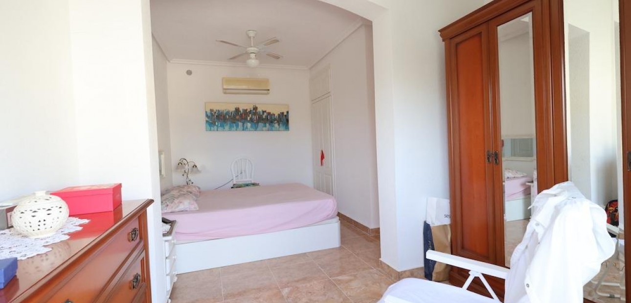 Sale - Villa -
Orihuela Costa - Playa Flamenca