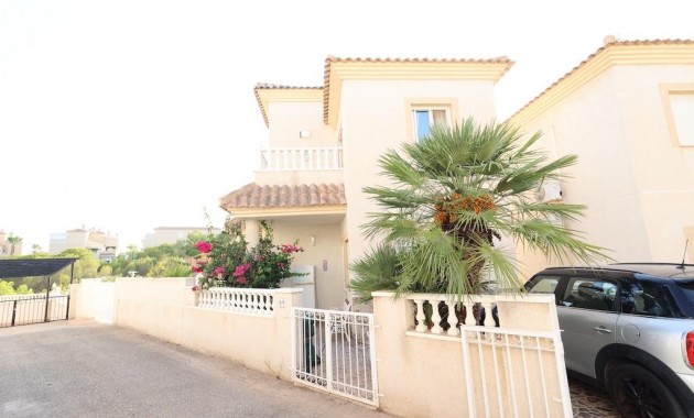 Venta - Villa -
Orihuela Costa - Playa Flamenca