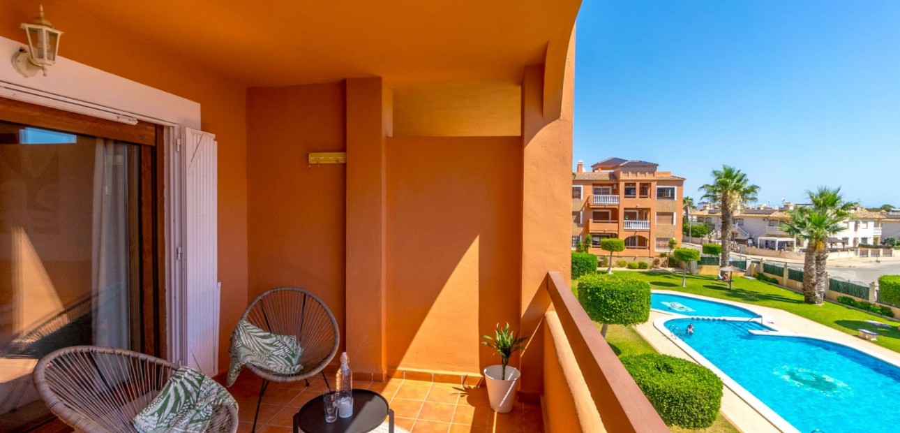 Herverkoop - Appartement / flat -
Orihuela Costa - Villamartin