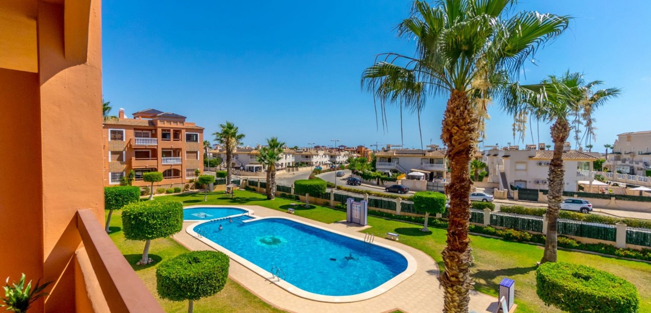 Herverkoop - Appartement / flat -
Orihuela Costa - Villamartin