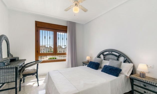 Venta - Apartamento / piso -
Orihuela Costa - Villamartin