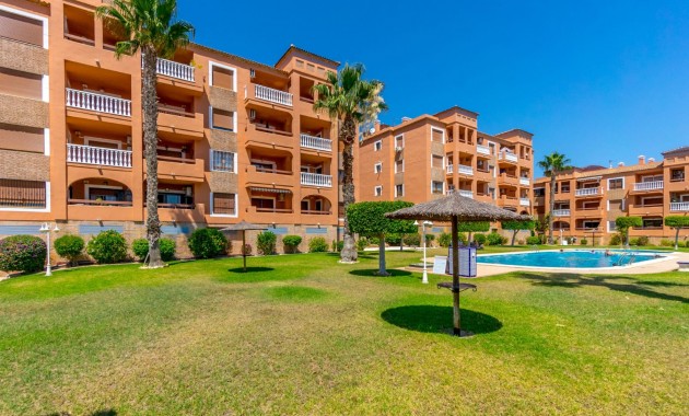 Sale - Apartment / flat -
Orihuela Costa - Villamartin