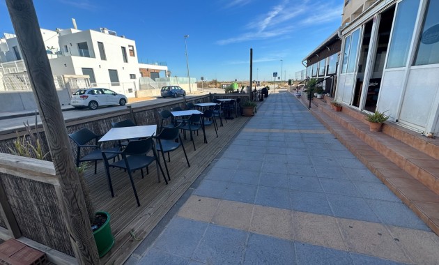 Sale - Business for sale -
Orihuela - Entre Naranjos Vistabella