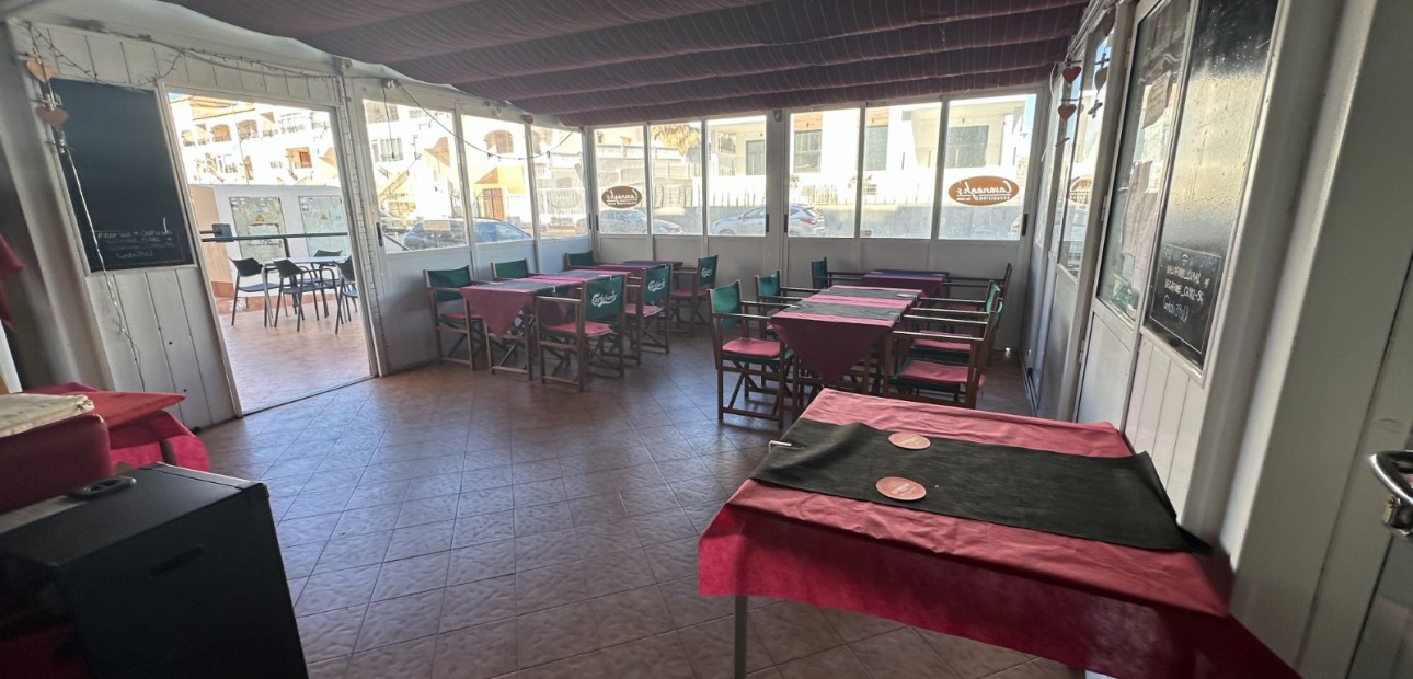 Venta - Business for sale -
Orihuela - Entre Naranjos Vistabella