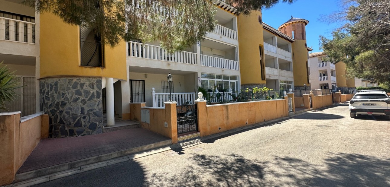 Sale - Apartment / flat -
Cabo Roig - Lomas de Cabo Roig