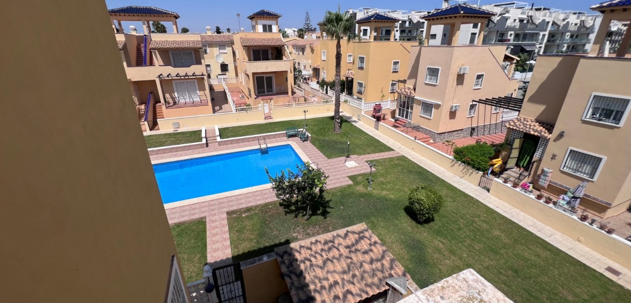 Venta - Adosado -
Orihuela - Villamartin