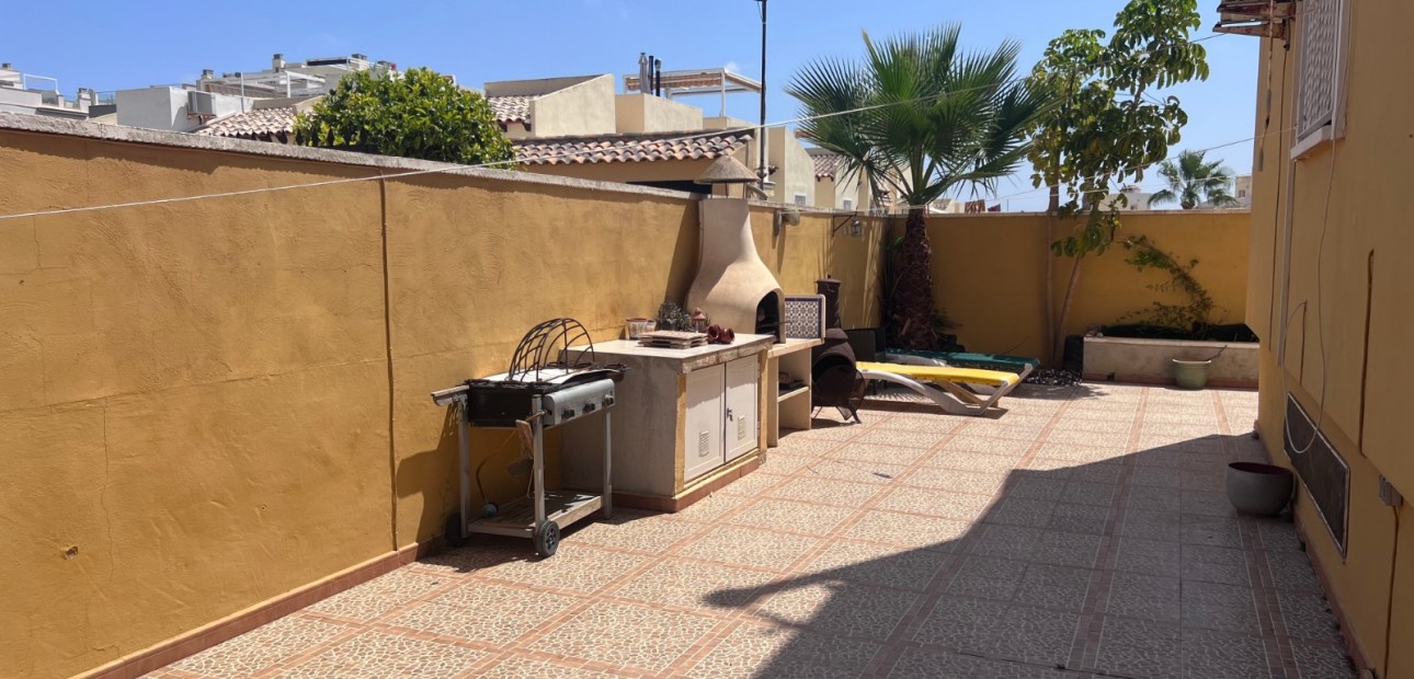 Sale - Townhouse -
Orihuela - Villamartin