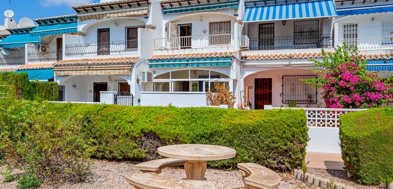 Venta - Adosado -
Torrevieja - Lago jardin